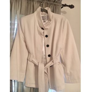 Cream/Off-White Peacoat